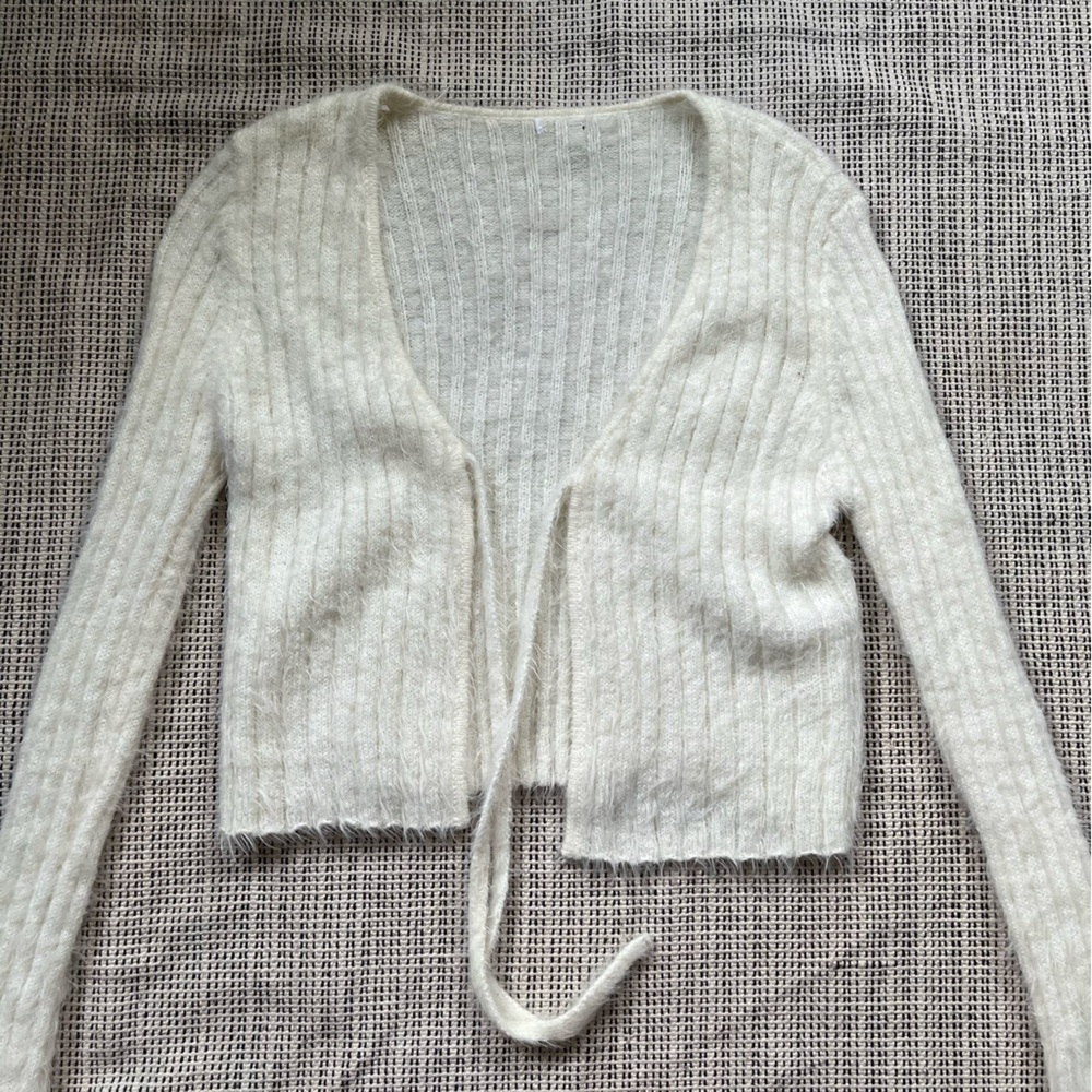 GARAGE Ivory White Fuzzy Cropped Knit Cardigan Tie Front Sweater Large